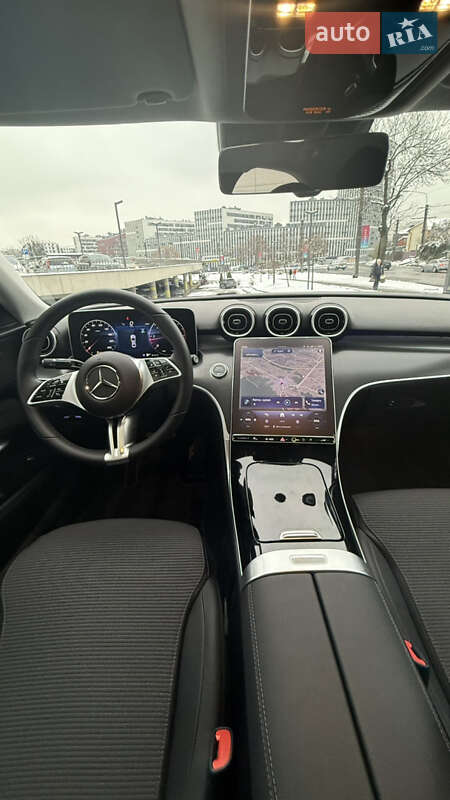 Седан Mercedes-Benz C-Class 2024 в Львове