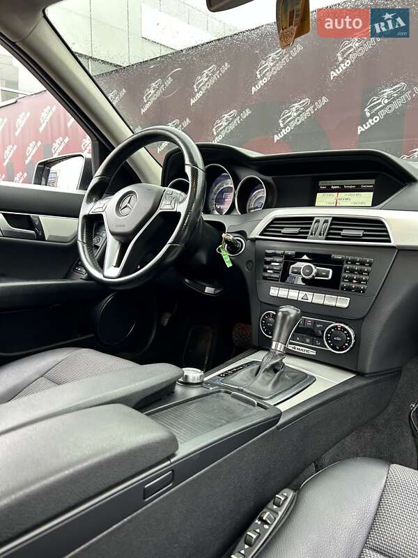 Універсал Mercedes-Benz C-Class 2012 в Сумах