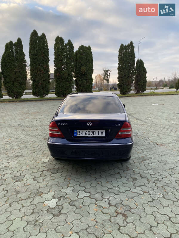Седан Mercedes-Benz C-Class 2001 в Дубно