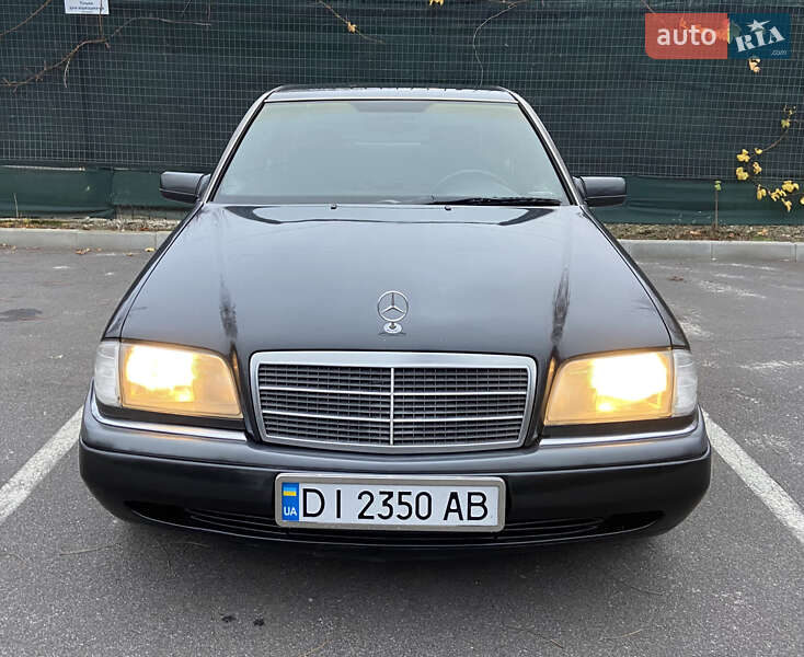 Седан Mercedes-Benz C-Class 1995 в Одессе
