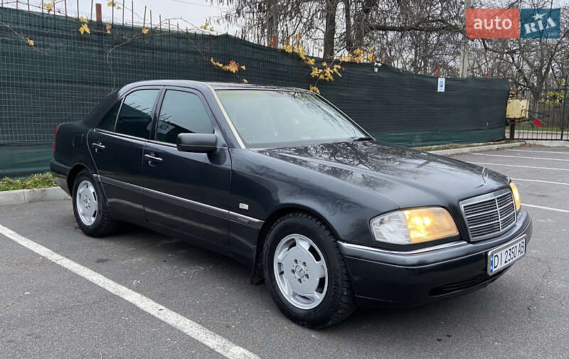 Седан Mercedes-Benz C-Class 1995 в Одессе