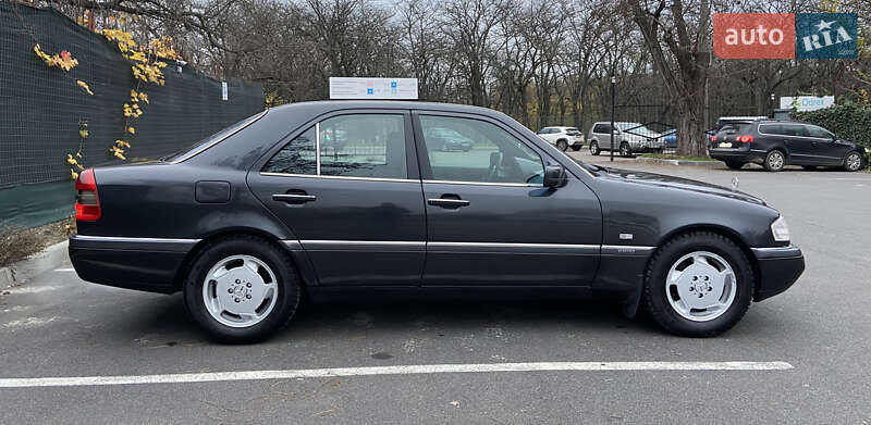 Седан Mercedes-Benz C-Class 1995 в Одессе