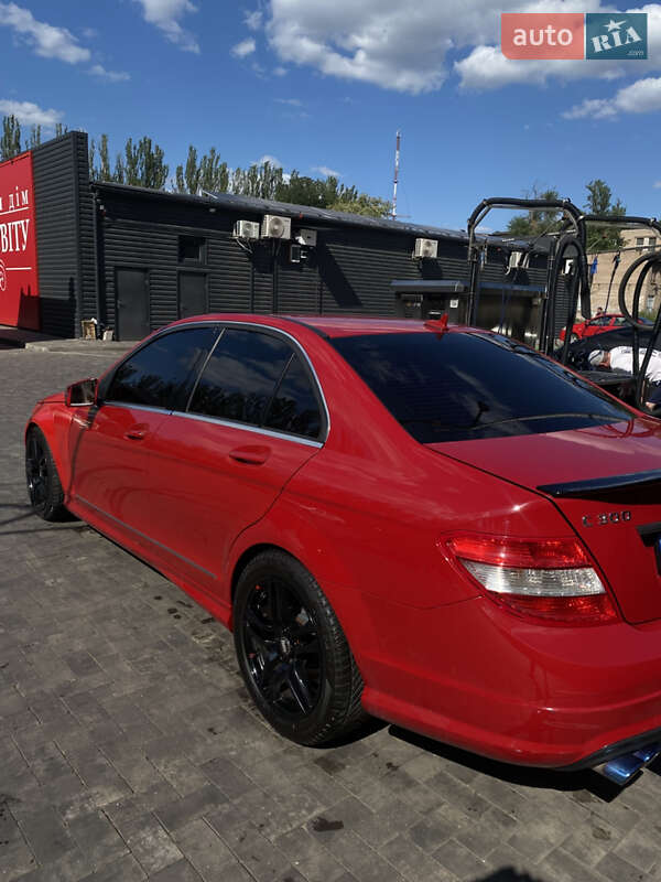 Седан Mercedes-Benz C-Class 2009 в Кривому Розі