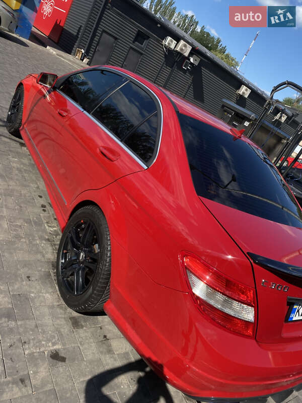 Седан Mercedes-Benz C-Class 2009 в Кривому Розі
