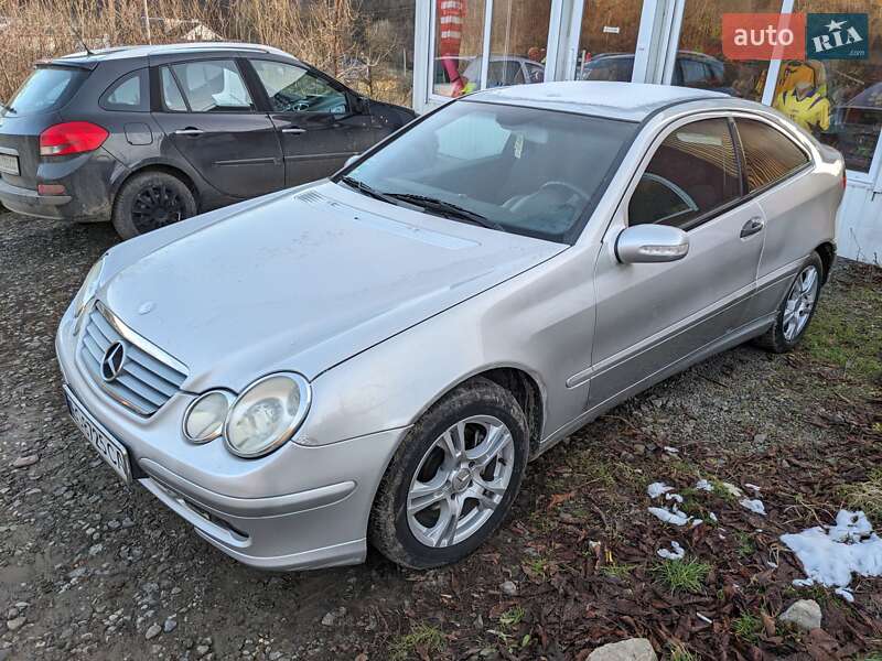 Купе Mercedes-Benz C-Class 2001 в Бучаче