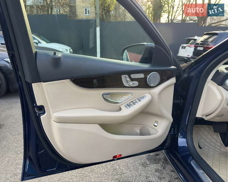 Седан Mercedes-Benz C-Class 2015 в Києві