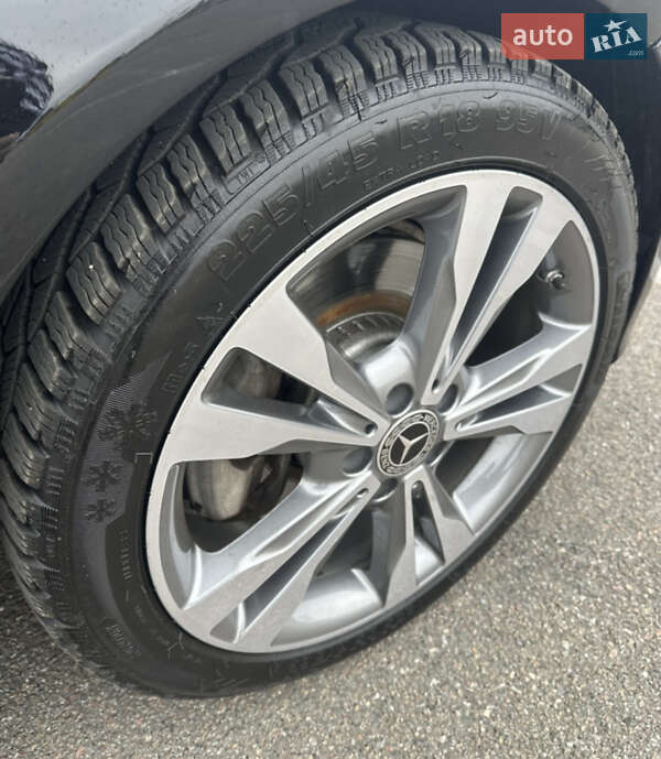 Седан Mercedes-Benz C-Class 2016 в Киеве
