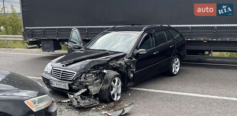 Mercedes-Benz C-Class 2003