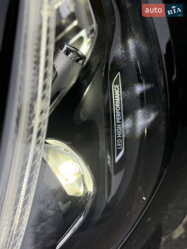 Седан Mercedes-Benz C-Class 2023 в Киеве