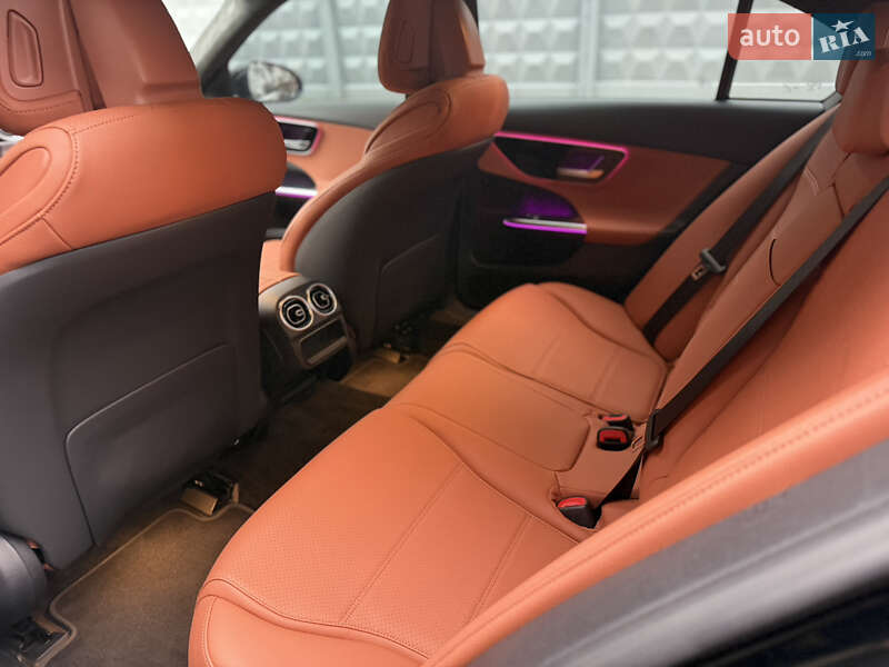 Седан Mercedes-Benz C-Class 2023 в Киеве