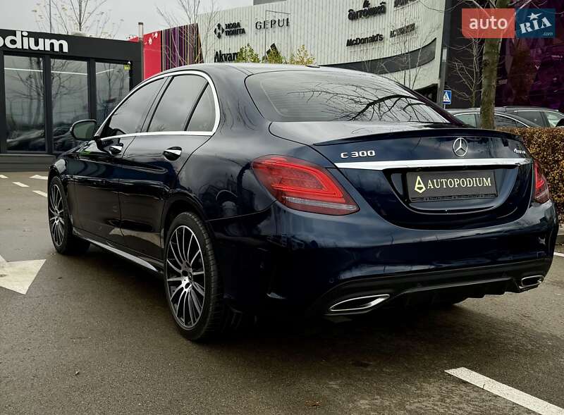 Седан Mercedes-Benz C-Class 2018 в Киеве