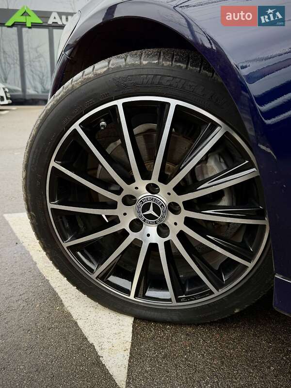 Седан Mercedes-Benz C-Class 2018 в Киеве
