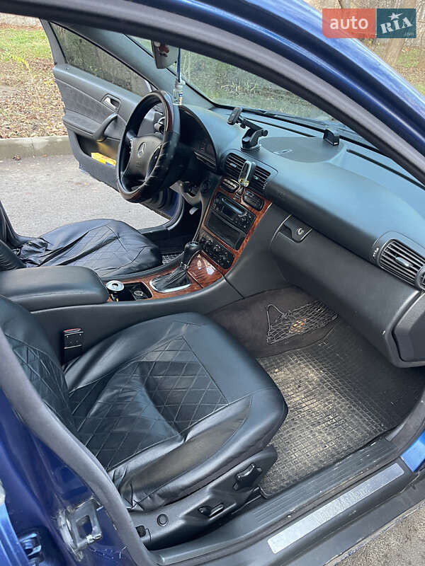 Седан Mercedes-Benz C-Class 2003 в Виннице фото 6 Седан Mercedes-Benz C-Class 2003 в Виннице