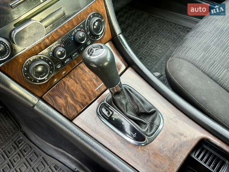 Універсал Mercedes-Benz C-Class 2007 в Одесі