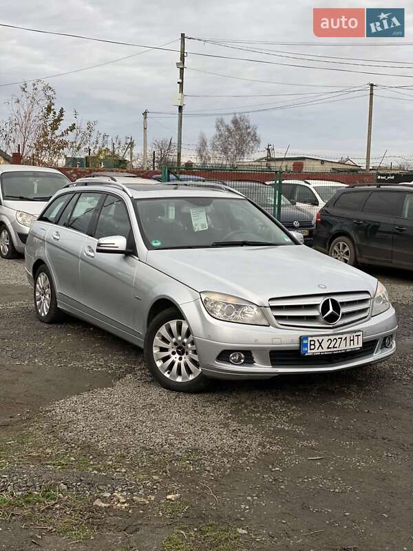 Универсал Mercedes-Benz C-Class 2010 в Староконстантинове