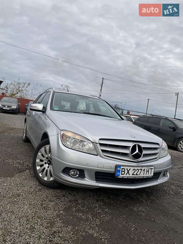 Универсал Mercedes-Benz C-Class 2010 в Староконстантинове