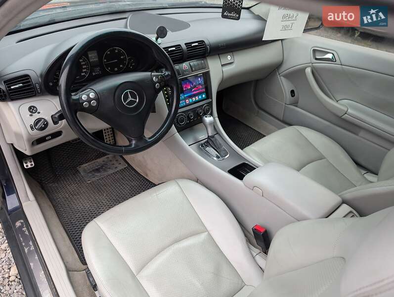 Купе Mercedes-Benz C-Class 2005 в Ровно