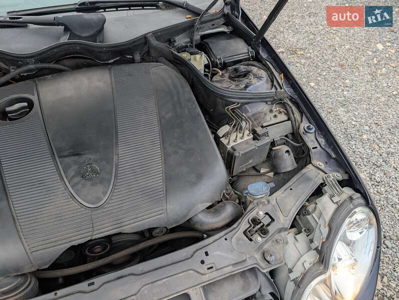 Купе Mercedes-Benz C-Class 2005 в Ровно