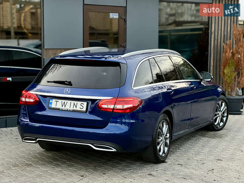 Універсал Mercedes-Benz C-Class 2015 в Одесі