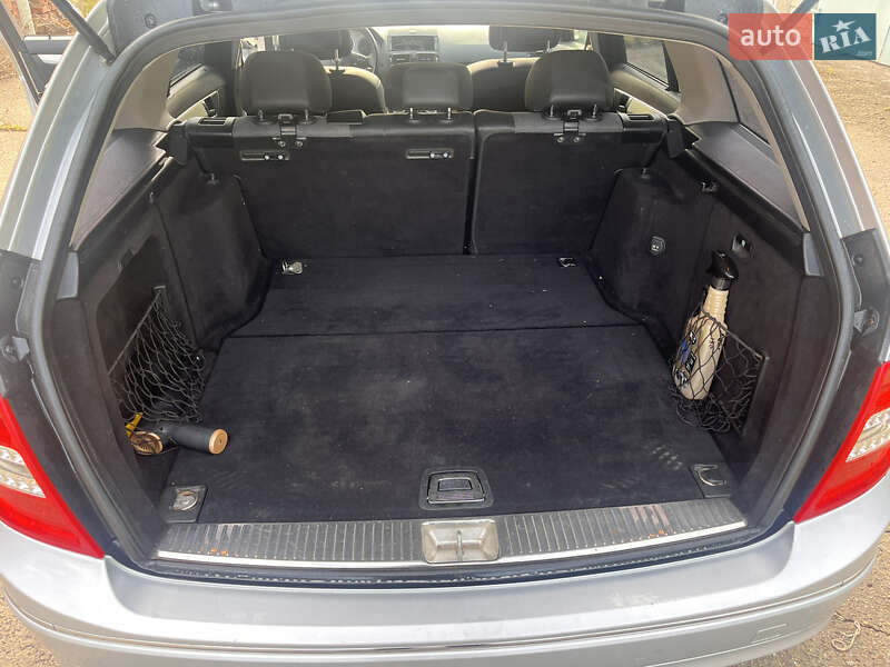 Універсал Mercedes-Benz C-Class 2009 в Миколаєві фото 9 Універсал Mercedes-Benz C-Class 2009 в Миколаєві