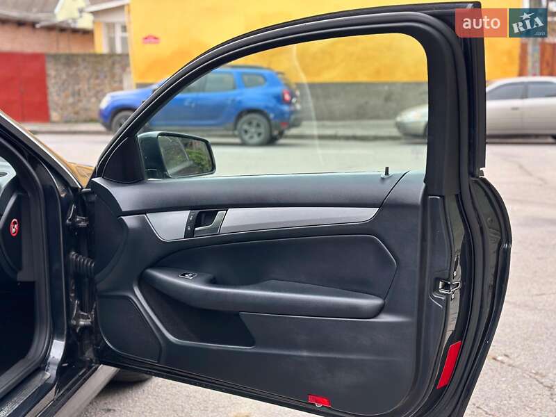 Купе Mercedes-Benz C-Class 2014 в Виннице фото 15 Купе Mercedes-Benz C-Class 2014 в Виннице