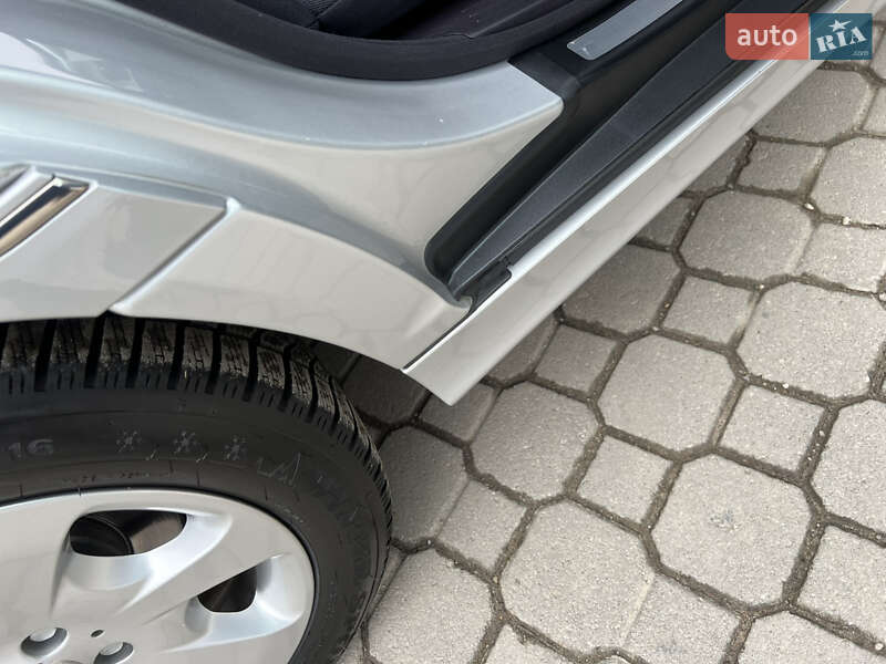 Седан Mercedes-Benz C-Class 2005 в Надвірній