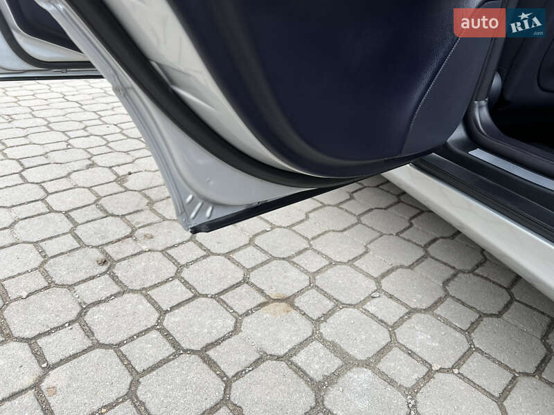 Седан Mercedes-Benz C-Class 2005 в Надвірній