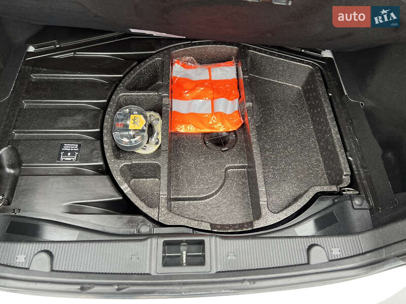 Седан Mercedes-Benz C-Class 2005 в Надвірній