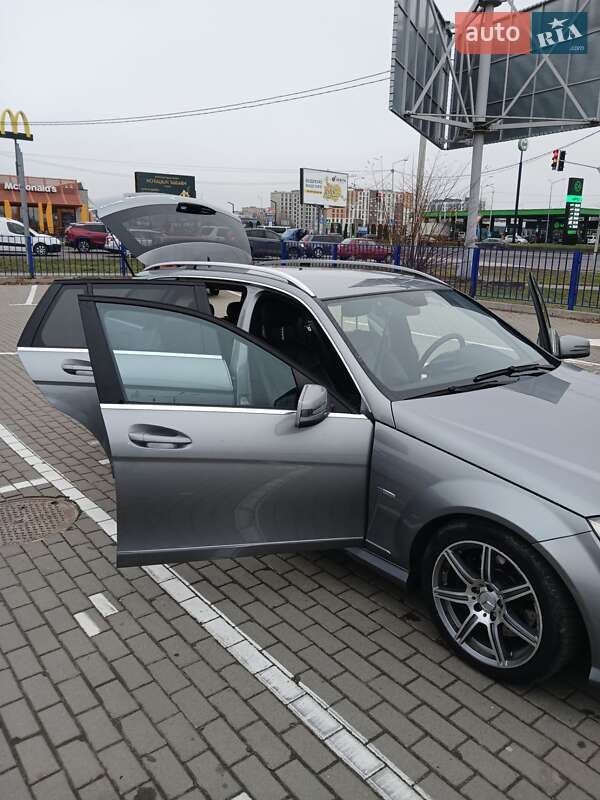 Универсал Mercedes-Benz C-Class 2010 в Ковеле
