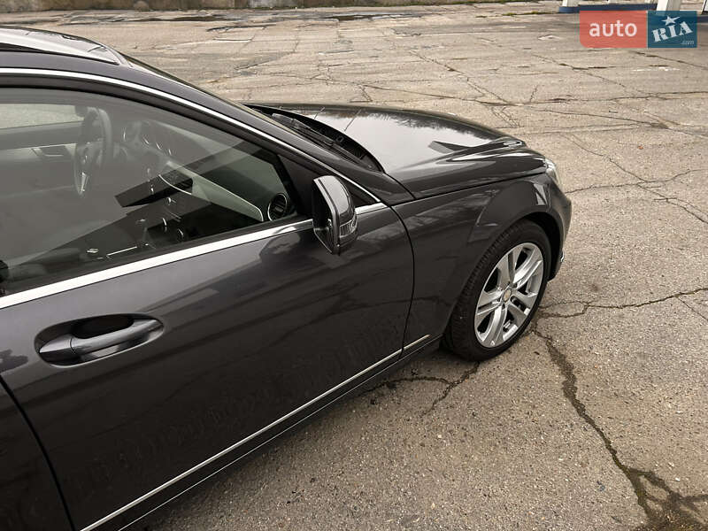 Универсал Mercedes-Benz C-Class 2013 в Одессе