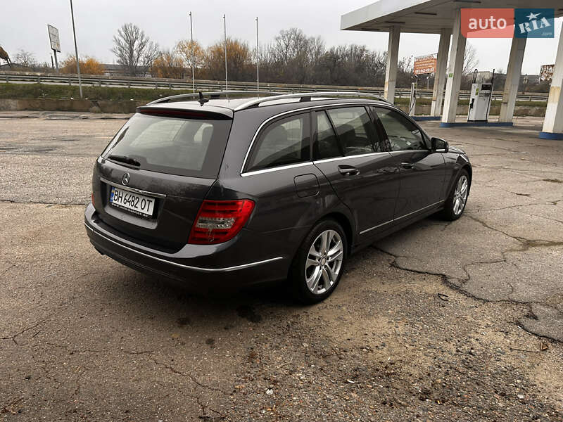 Универсал Mercedes-Benz C-Class 2013 в Одессе