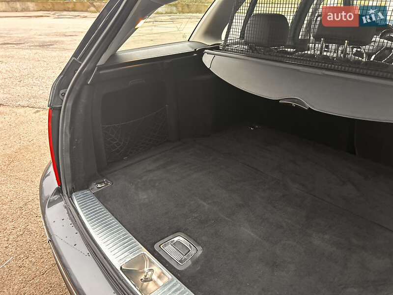 Универсал Mercedes-Benz C-Class 2013 в Одессе