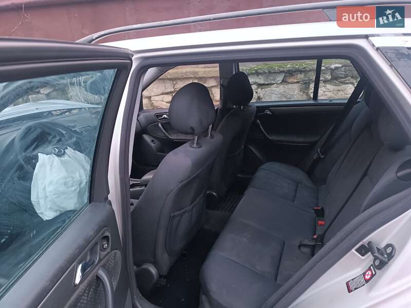 Универсал Mercedes-Benz C-Class 2002 в Томашполе