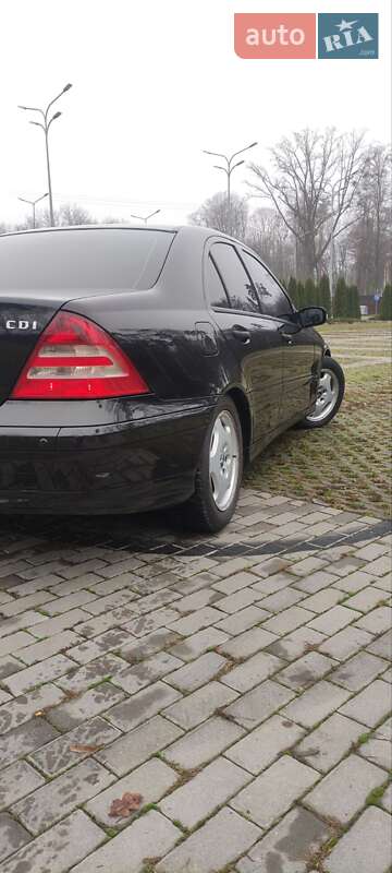 Седан Mercedes-Benz C-Class 2004 в Харькове фото 5 Седан Mercedes-Benz C-Class 2004 в Харькове
