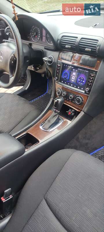 Седан Mercedes-Benz C-Class 2004 в Харькове фото 18 Седан Mercedes-Benz C-Class 2004 в Харькове