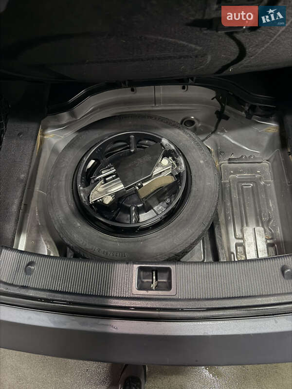 Седан Mercedes-Benz C-Class 2011 в Киеве