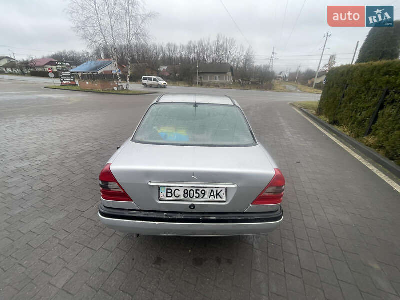 Седан Mercedes-Benz C-Class 1996 в Долине