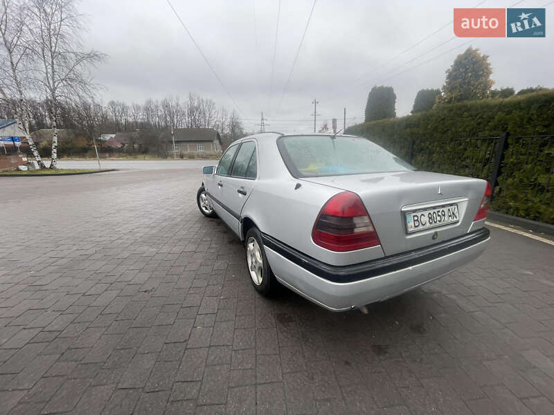 Седан Mercedes-Benz C-Class 1996 в Долине