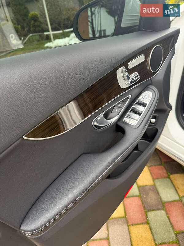Седан Mercedes-Benz C-Class 2018 в Самборе