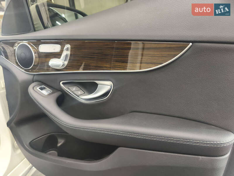 Седан Mercedes-Benz C-Class 2018 в Самборе