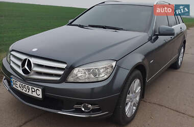 Універсал Mercedes-Benz C-Class 2009 в Дніпрі