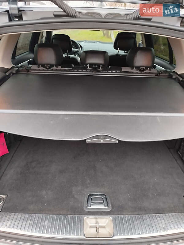 Универсал Mercedes-Benz C-Class 2009 в Днепре