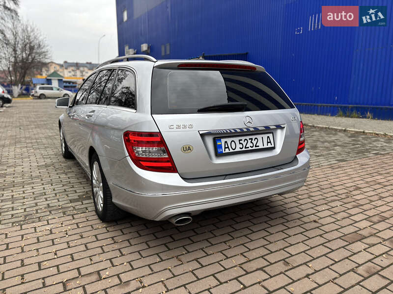 Универсал Mercedes-Benz C-Class 2012 в Ужгороде