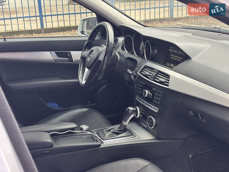Универсал Mercedes-Benz C-Class 2012 в Ужгороде
