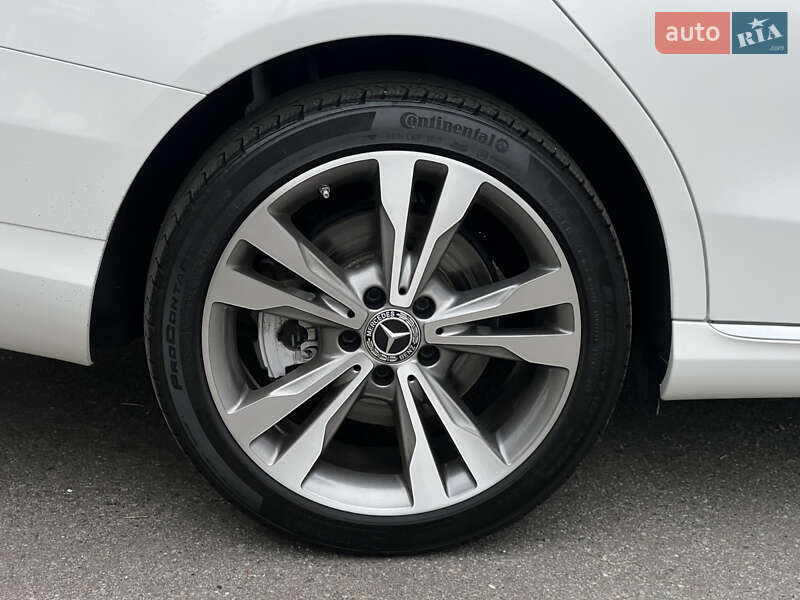 Седан Mercedes-Benz C-Class 2020 в Киеве