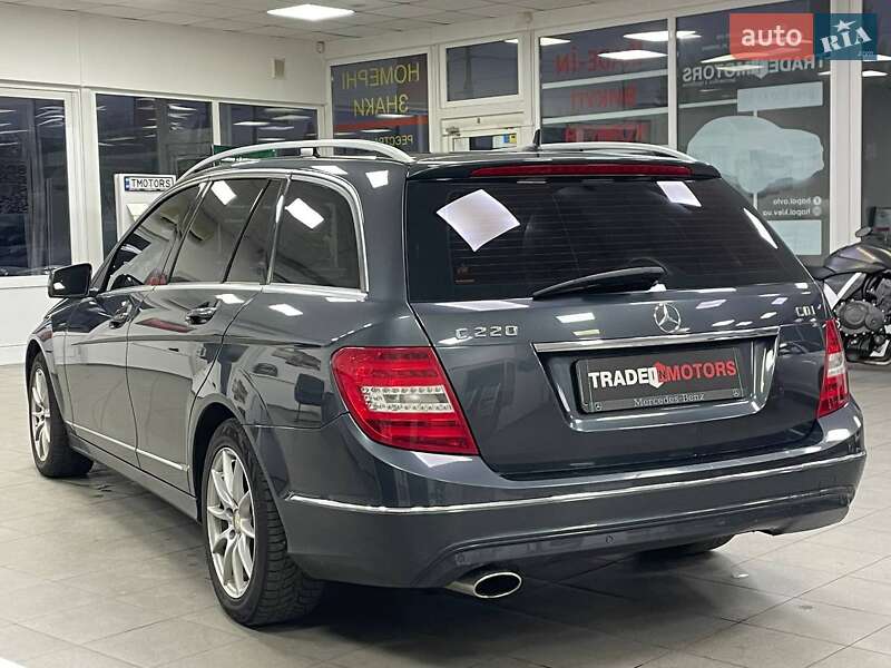 Универсал Mercedes-Benz C-Class 2013 в Киеве