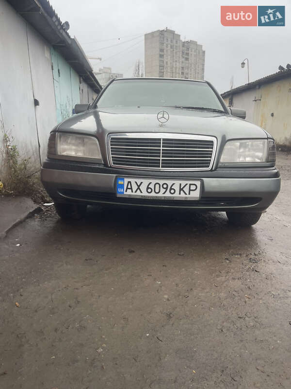 Mercedes-Benz C-Class 1994 Mercedes-Benz C-Class 1994