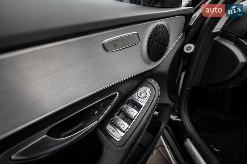 Універсал Mercedes-Benz C-Class 2017 в Львові фото 24 Універсал Mercedes-Benz C-Class 2017 в Львові