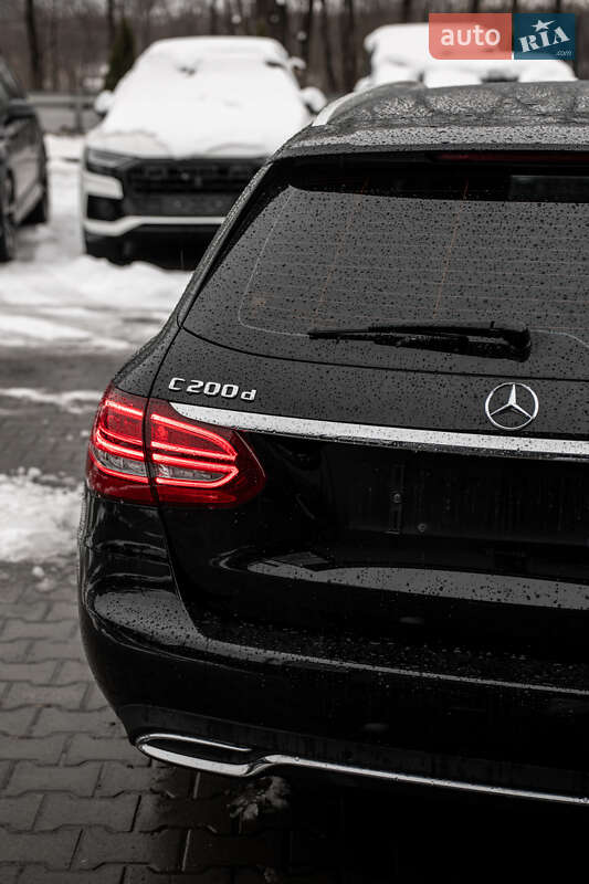 Універсал Mercedes-Benz C-Class 2017 в Львові фото 32 Універсал Mercedes-Benz C-Class 2017 в Львові