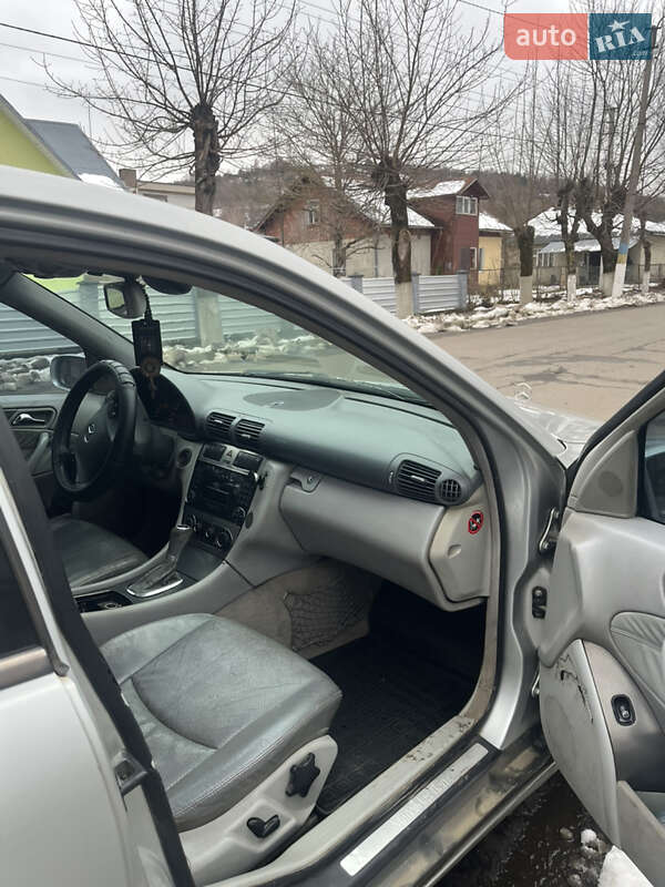 Седан Mercedes-Benz C-Class 2000 в Дрогобыче фото 26 Седан Mercedes-Benz C-Class 2000 в Дрогобыче